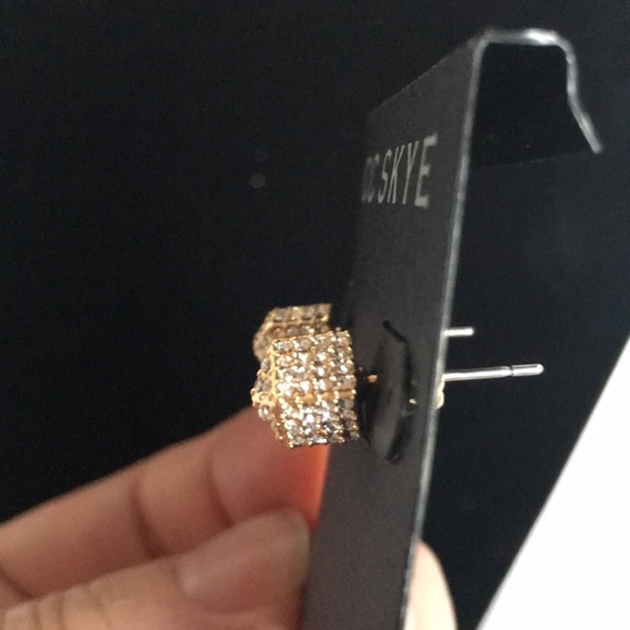 NWT CC Skye The Block Party Stud Earrings - Picture 4 of 6